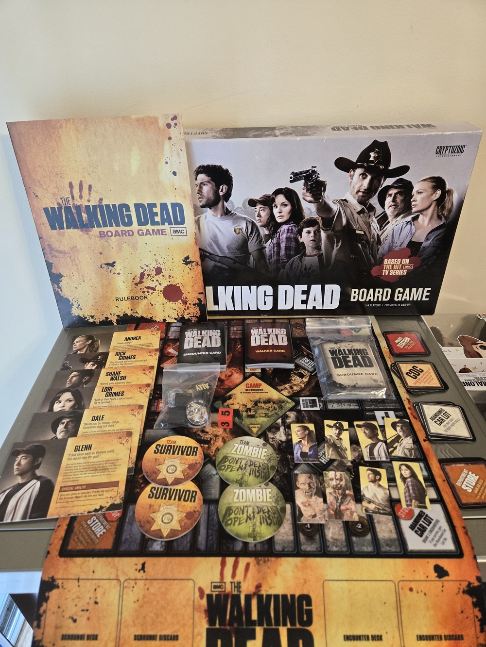 2011 Cryptozoic Entertainment The Walking Dead Board Game